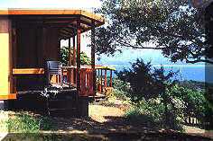 bungalow.jpg (10189 bytes)